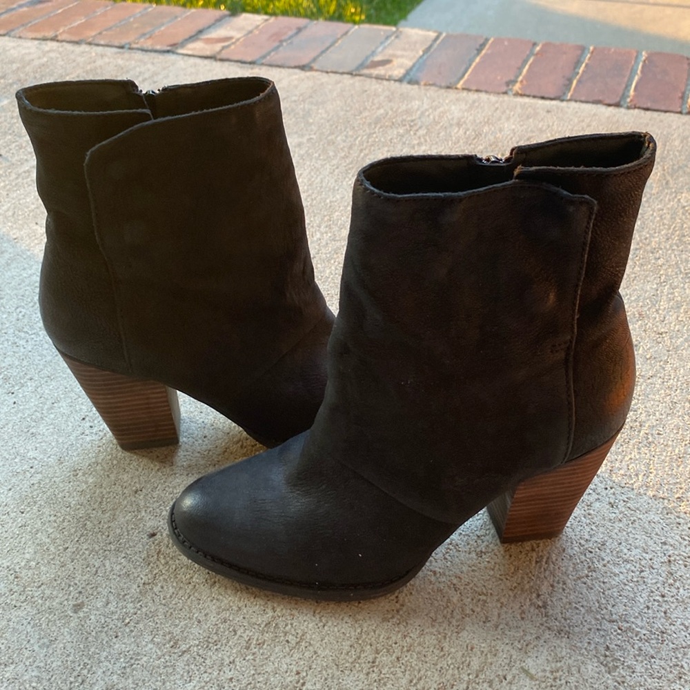 Women’s Aldo heeled boots